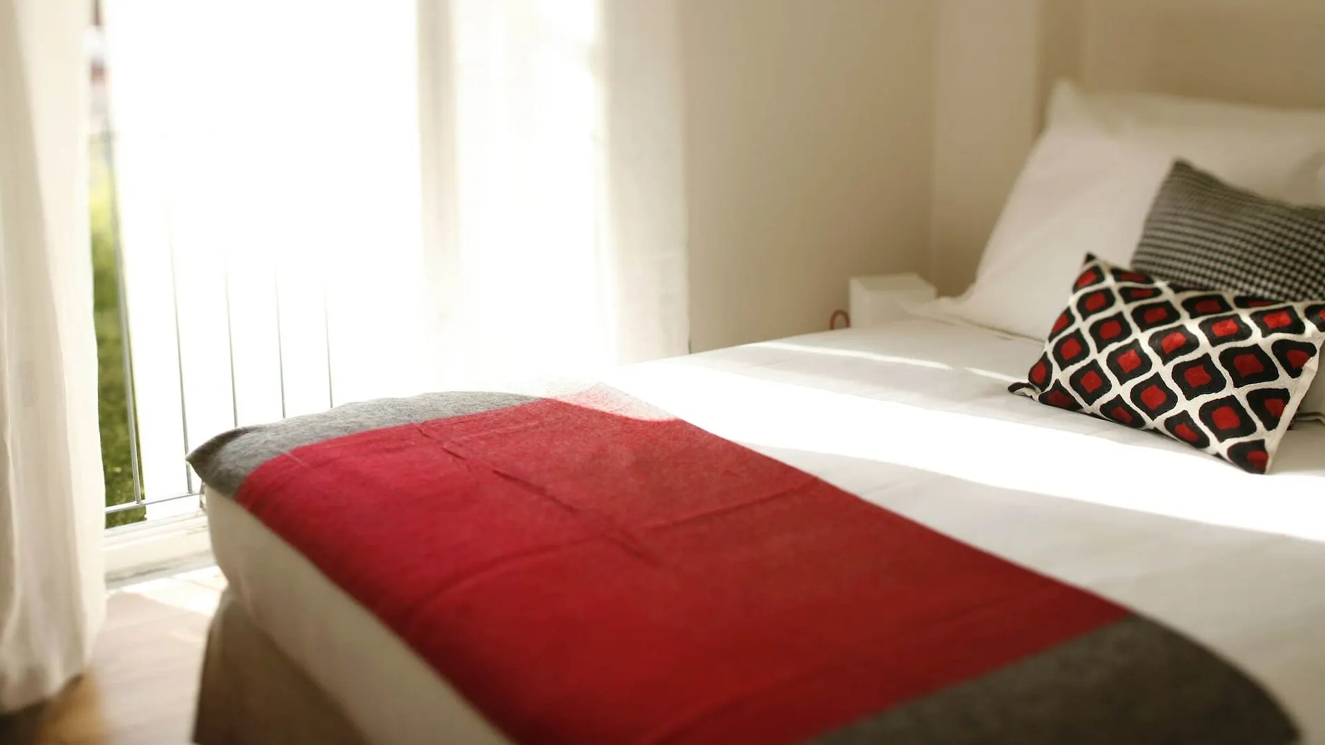 Guest house Casa Das Janelas Com Vista Lisbon