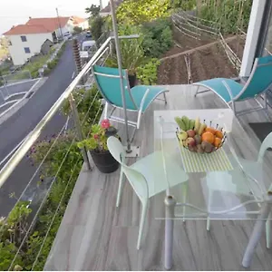 https://crystal-house.madeira-islandshotels.com