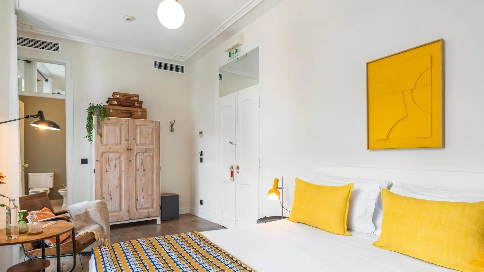 Guest house Casa Das Janelas Com Vista Lisbon
